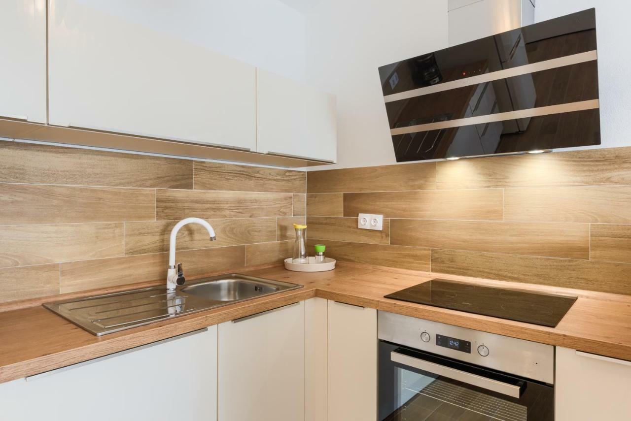 Apartments Dream In Arena 2 Pula Center Free Parking Exterior foto